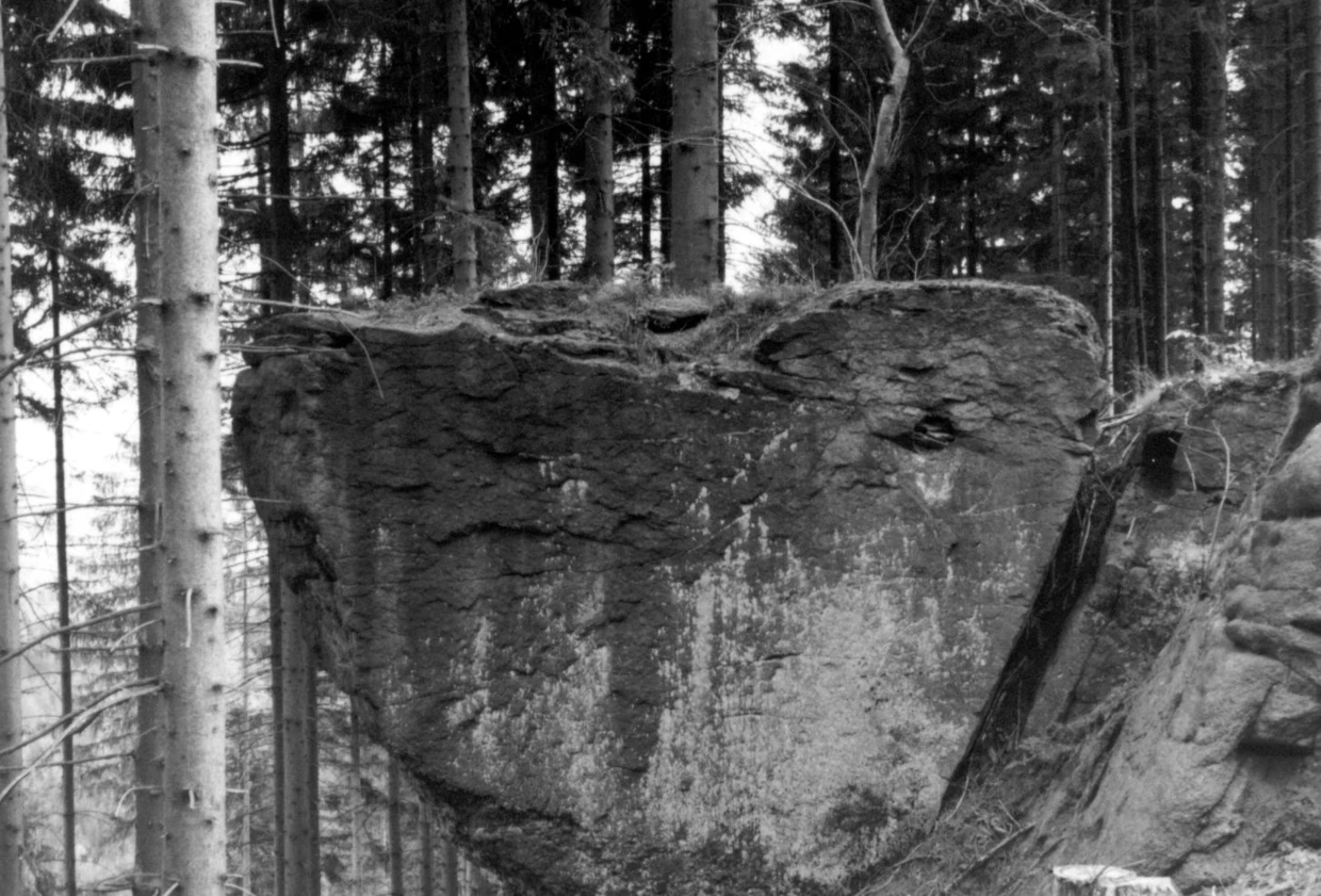 Skałki nad Kamesznicą. Fot. Tomasz Kudłacz