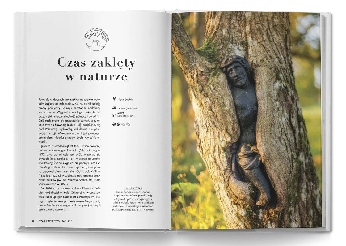 Jedna z rozkładówek książki