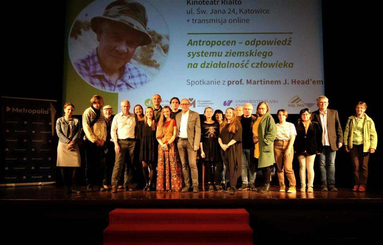 Spotkanie z prof. Martinem J. Headʼem (czwarty od lewej) w Klubie Myśli Ekologicznej, 12.10.2022. Fot. Małgorzata Lempart-Drozd