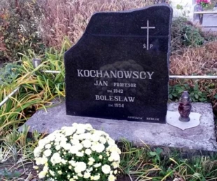 Grób Jana Kochanowskiego na cmentarzu katolickim w Grodnie