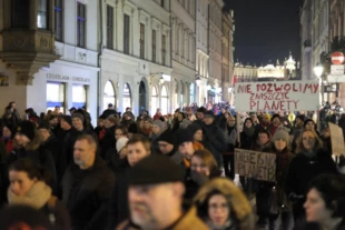W Krakowie 15 lutego 160 osób wzięło udział w pierwszym proteście Strajku dla Ziemi. Fot. Maja Potrawiak