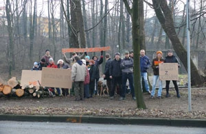 
Manifestacja w obronie drzew i krzewów na Bulwarach Straceńskich, Bielsko-Biała, 19.01.2014. Fot. Adrian Tomalik
