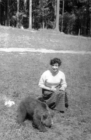 Moja mama Stefania Tymieniecka. Zdjęcie z lat 50. Fot. Archiwum rodzinne