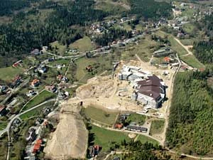Karkonosze. Hotel Gołębiewski z lotu ptaka. Fot. Sławomir Lange