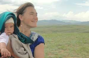 Pierwsze chwile Nimki na Tuwińskiej ziemi... oczy wpatrzone w bezkres nieba, wiatru i innych światów, czerwiec 2014 r. Fot. Archiwum