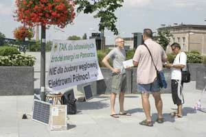 Stop Elektrowni Północ” informowałao skutkach budowy elektrowni, czerwiec 2014 r. fot. Radosław Sawicki