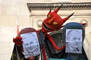 Demon GMO porywa ministrów. Fot. Instytut Spraw Obywatelskich