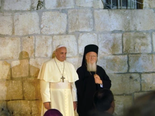 
Patriarcha Bartłomiej i papież Franciszek w Jerozolimie. Fot. Wikimedia Commons
