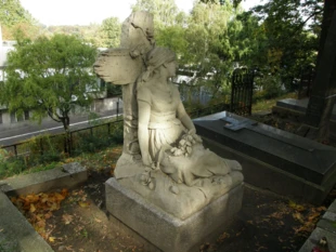 Nagrobek Anieli z Liszkowskich Dembińskiej. Fot. Bartosz Świątek