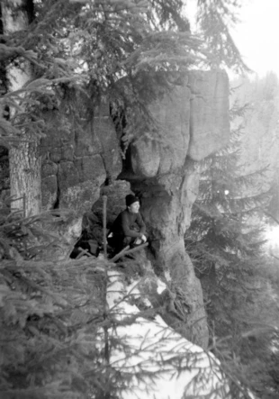 Stół skalny – Wisła Równe. Fot. Tomasz Kudłacz