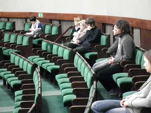 Przedstawiciele obywatelskiego komitetu w ławach sejmowych. Fot. Stefan Okołowicz.