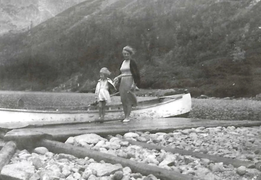 Łódka nad Morskim Okiem, 1958. Fot. Archiwum Antoniny Sebesty