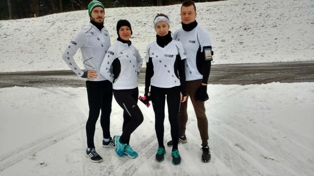 
Zimowo na Warmii – Marcin Foks, Anna Połowianiuk, Olga Połowianiuk-Keczmerska, Radosław Keczmerski w klubowych barwach
