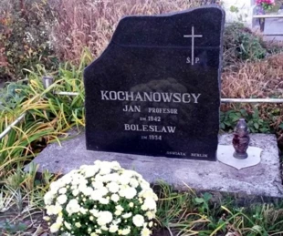 
Grób Jana Kochanowskiego na cmentarzu katolickim w Grodnie
