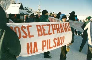 Protest przeciwko nielegalnym wyciągom na Pilsku, luty 1996