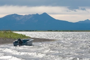 Ujście rzeki Kronockiej do Zalewu Kronockiego. Fot. Natalia Sudets