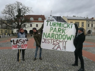 Marsz dla ochrony lasów, krośnieński rynek, 11 marca 2023 r. Fot. Grzegorz Bożek