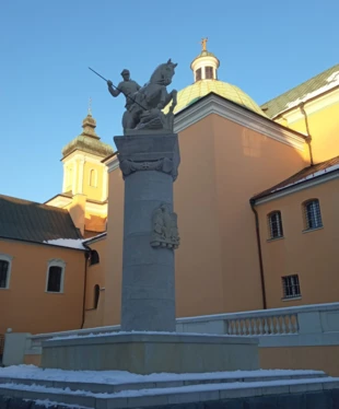 Pomnik XV Pułku Ułanów Poznańskich. Fot. Bartosz Świątek