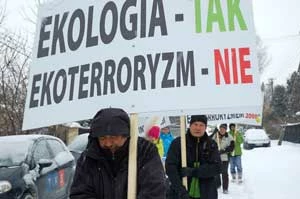 W pikiecie przed ośrodkiem Pracowni uczestniczyło około 70 przedstawicieli RSOP, 12.12.2012. Fot. Archiwum Pracowni