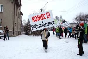 W pikiecie przed ośrodkiem Pracowni uczestniczyło około 70 przedstawicieli RSOP, 12.12.2012. Fot. Archiwum Pracowni
