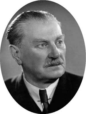 Głęboki patriotyzm Profesora Władysława Szafera (1886-1970) stał u podstaw jego walki o ochronę przyrody. We „Wspomnieniach przyrodnika” pisał: „przez naukę, krzewienie oświaty, a zwłaszcza idei ochrony przyrody, szukałem dróg odzyskania i utrzymania niepodległości naszego narodu”. Fot. Archiwum Ogrodu Botanicznego UJ