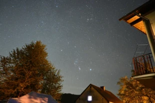 
Gwiazdozbiór Oriona sfotografowany jesienią 2020 r. z terenu Sopotni Wielkiej. Fot. Jakub Konior, POLARIS-OPP
