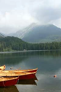 
Szczyrbskie Jezioro. Fot. ksyz, flickr.com
