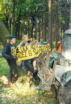 Blokada na terenie budowy autostrady A4, Góra Św. Anny, kwiecień 1998. Fot. Archiwum PnrWI