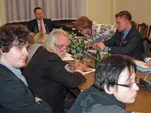 Przedstawiciele Komitetu Obywatelskiego – Marta Wiśniewska, Dawid Sześciło, Krzysztof A. Worobiec. Fot. Marek Broniarek