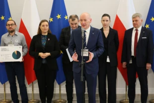 Prof. Bogdan Jaroszewicz w czasie konferencji w Senacie. Fot. Cezary Kowalski