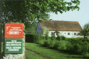 Budynek dawnej Szczecińskiej Stacji Ornitologicznej „Świdwie” – mekki zachodniopomorskich ornitologów i miłośników przyrody (wyburzony w 2021 r.). Fot. Jerzy Giergielewicz