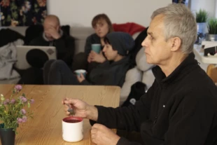 Rykowisko to także okazja do spotkań z niezwykłymi ludźmi. W tym roku odwiedzili nas między innymi Adam Wajrak i Zenon Kruczyński (na zdjęciu). Fot. Diana Maciąga