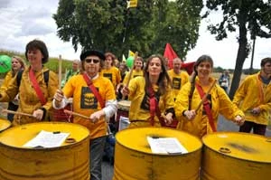 Solar Drums na Łańcuchu Ludzi, Grabice, 23.08.2014. Fot. © Bogusz Bilewski / Greenpeace