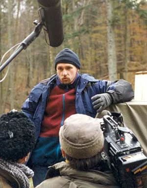 Jacek Zachara podczas realizacji programu „W interesie publicznym”. Rezerwat Turnica, grudzień 1997. Fot. z archiwum PnrWI