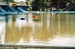 Stadion powodziowy, Krosno, lipiec 2004. Fot. Grzegorz Bożek