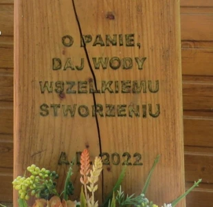 O wodę można się modlić, ale lepiej po prostu zużywać jej mniej. Fot. Andrzej Jermaczek